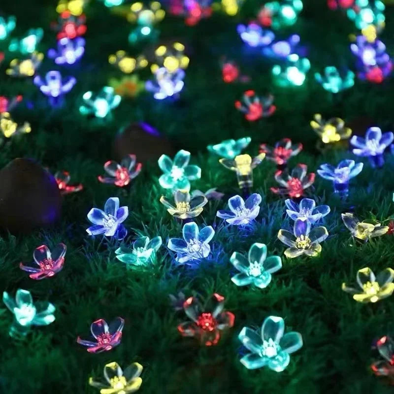 GardenTwinkle Solar Flower Garden Light – 6.5m/7m, 30/50 LEDs, Warm White/Cold White/Multicoloured