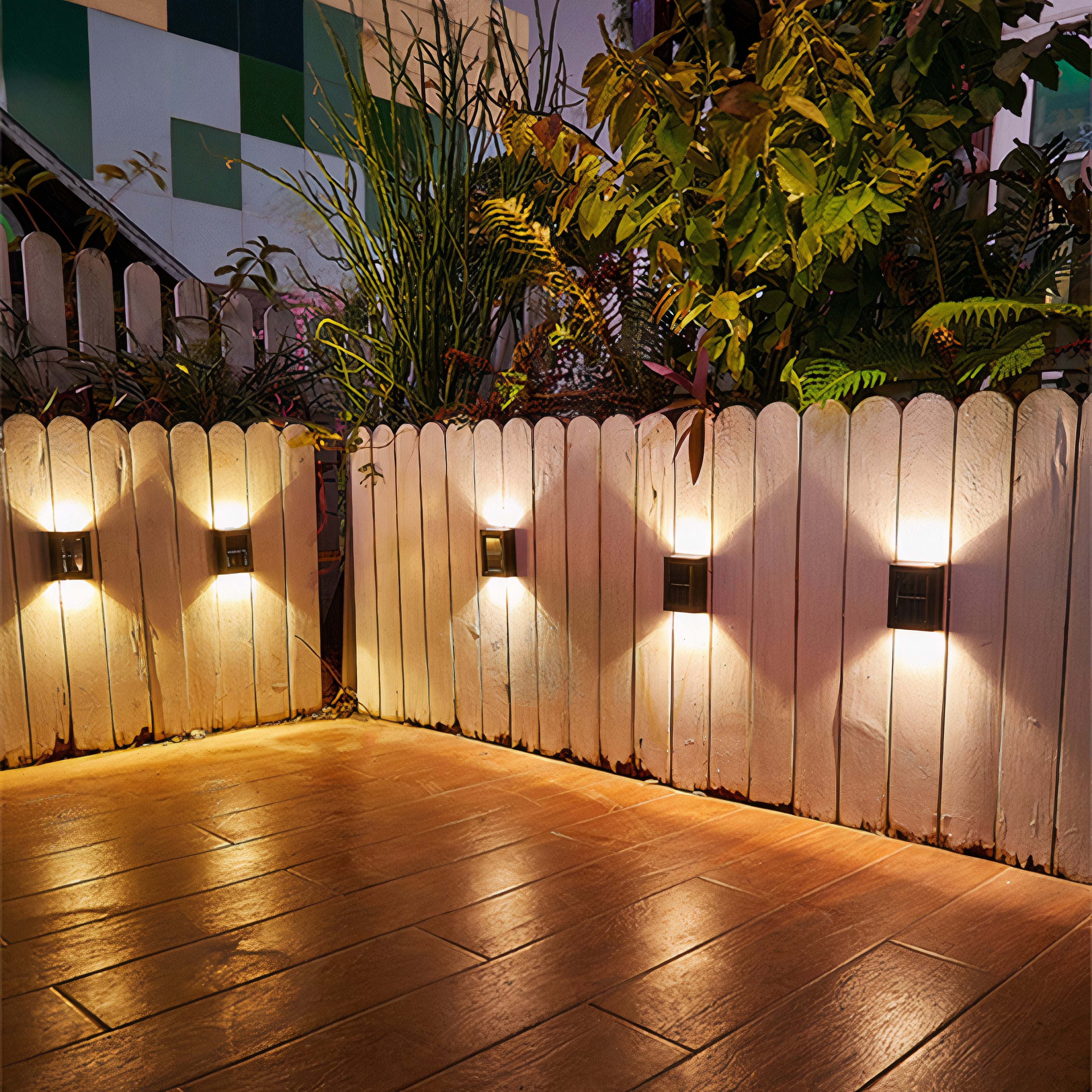 Solivio Solar-Powered Warm-White LED Wall Light (IP65, 6 Hr Runtime)