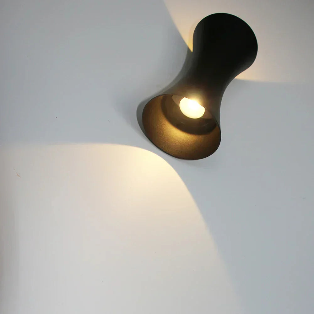 AluWave – Modern LED Ceiling Light with Dimmable Functionality