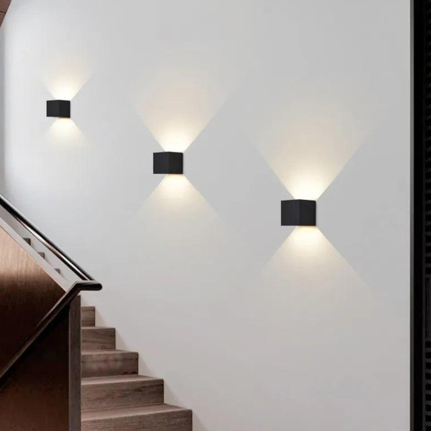 AuraSense Wireless Rechargeable LED Wall Light – Motion Sensor, 350 lm, Magnetic Mount