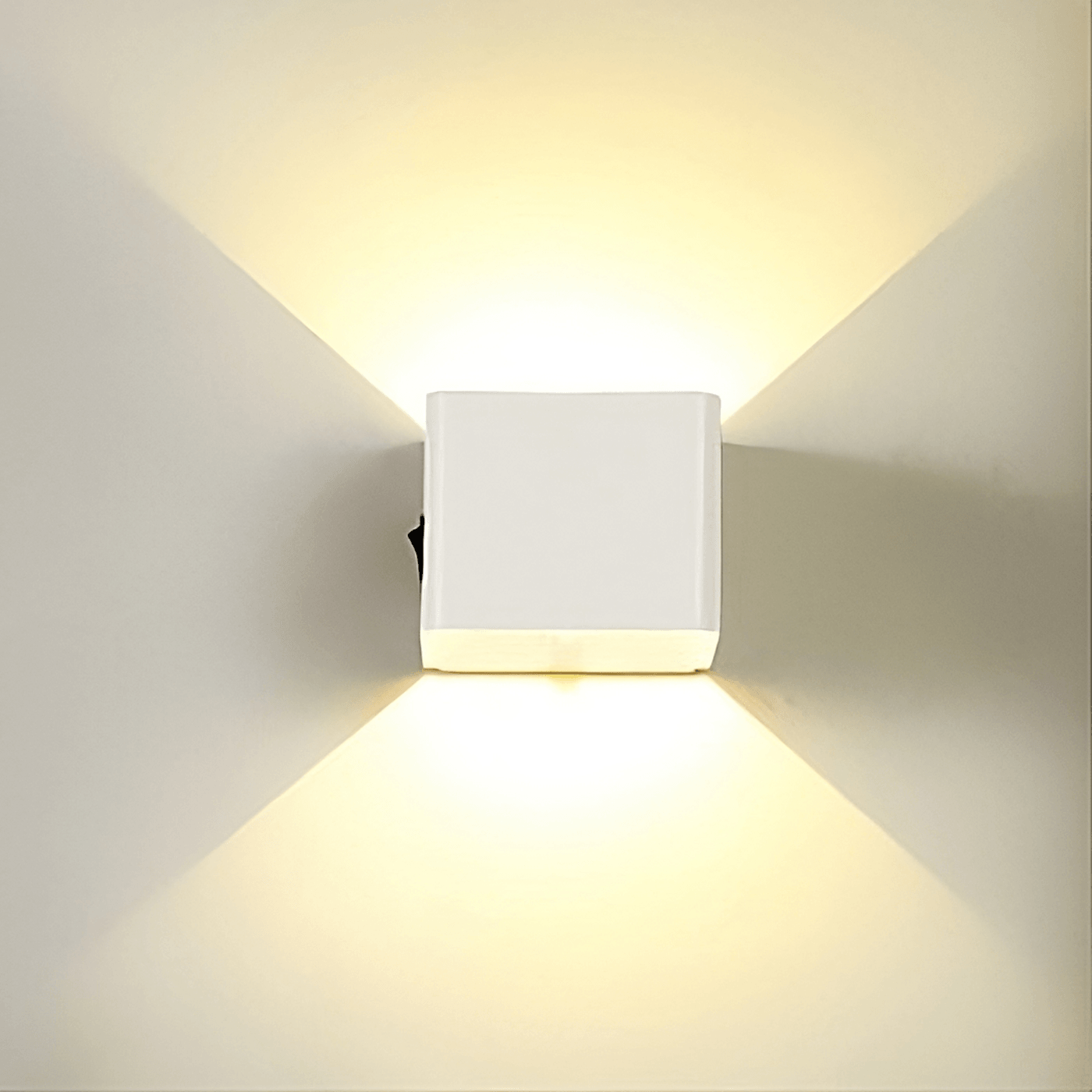 AuraSense Wireless Rechargeable LED Wall Light – Motion Sensor, 350 lm, Magnetic Mount