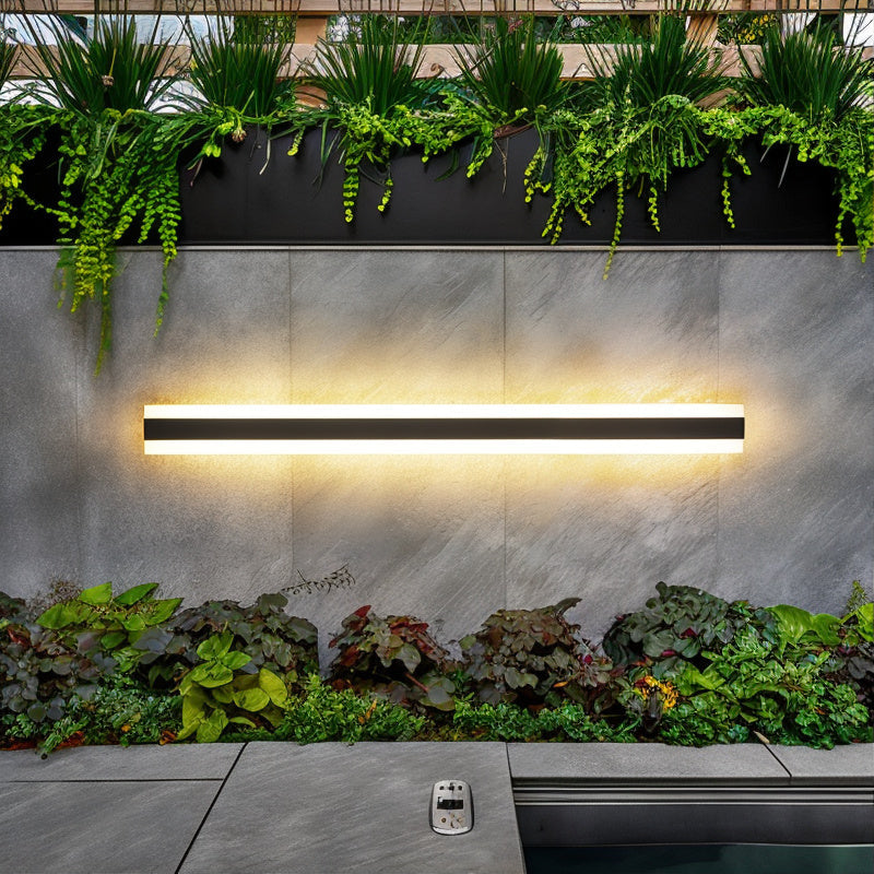 ClimaShine Outdoor LED Wall Lamp – IP65 Weatherproof, Modern Design