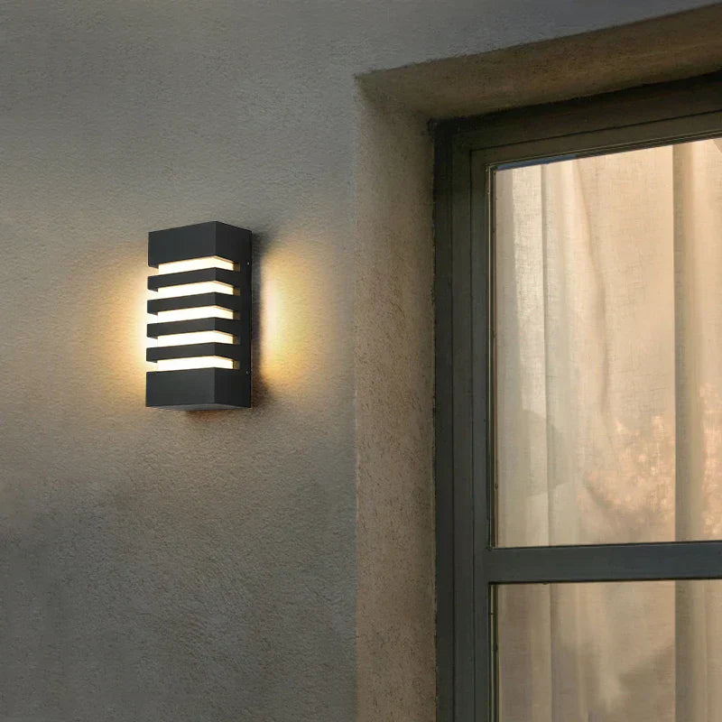 EdgeRay LED Wall Light – Sleek Aluminum Design, Warm/Cold White Options