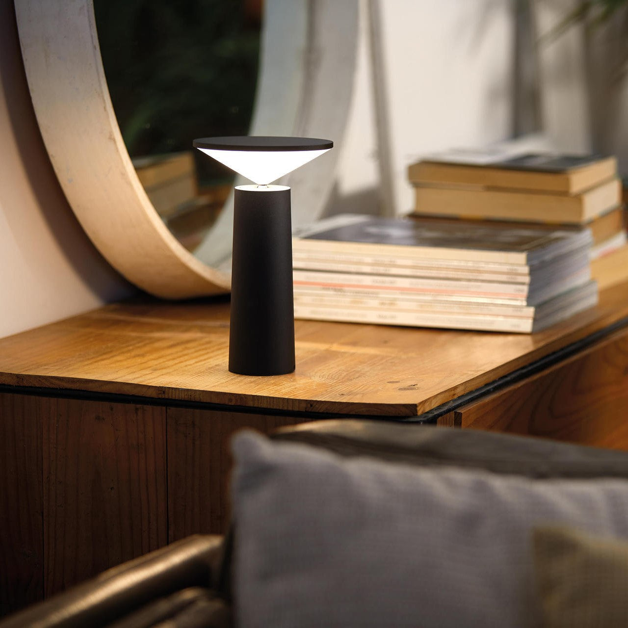HaloFlex Ultra-Slim LED Portable Table Lamp – Dimmable, Tunable White (3000–6500K), Energy-Efficient
