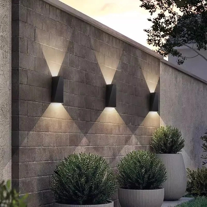 LuxeLane Sleek LED Wall Light – Dimmable Warm White (3000K), Modern Aluminum Design